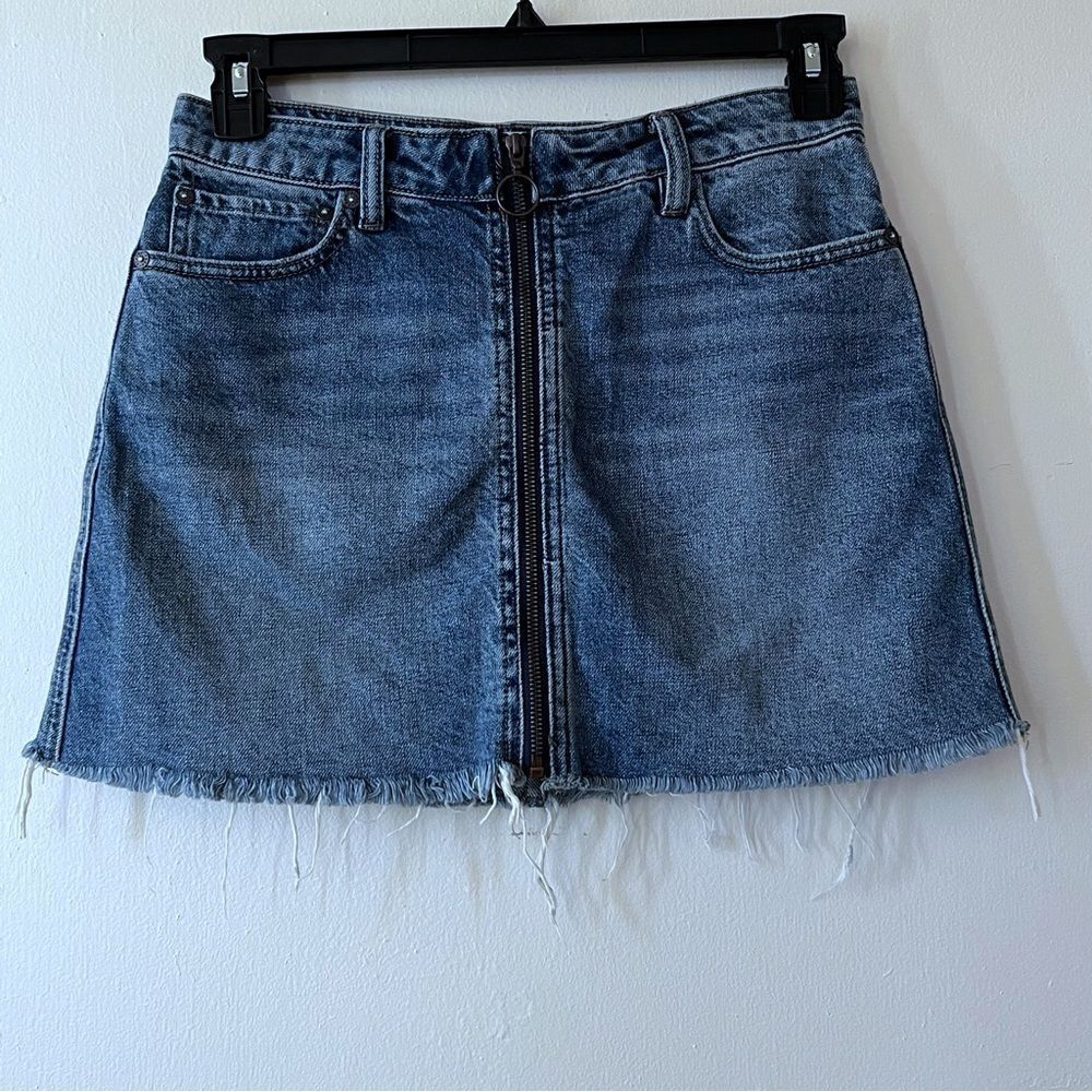 Free People We The Free Zip It Up Raw Hem Skirt Size 26 - Picture 2 of 6